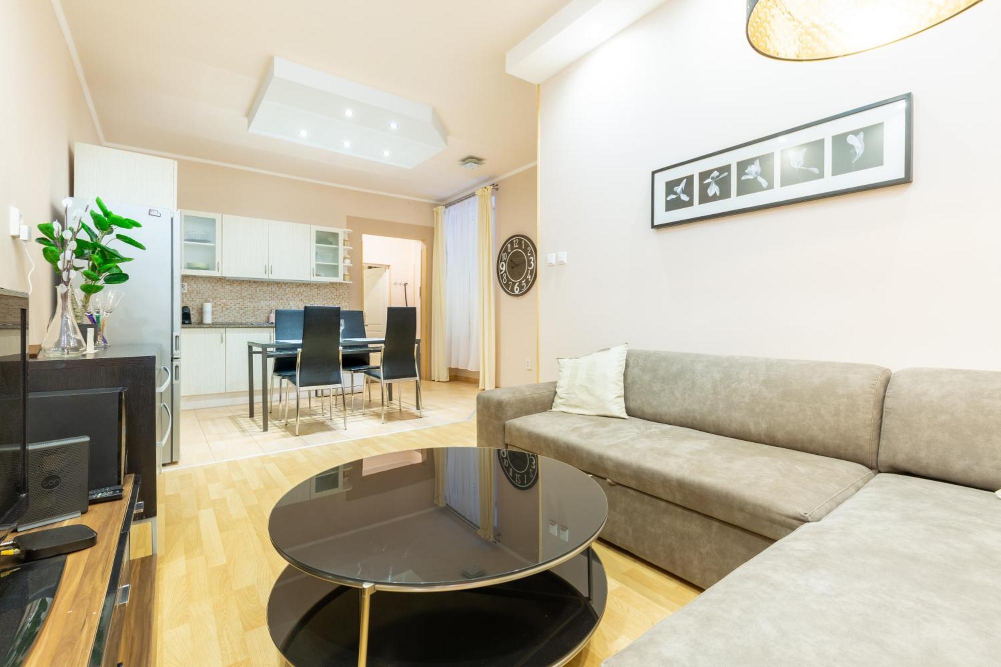Appartement Downtown By Stn Budapest